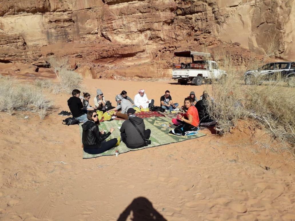 Wadi Rum Bedouin Time Ngoại thất bức ảnh